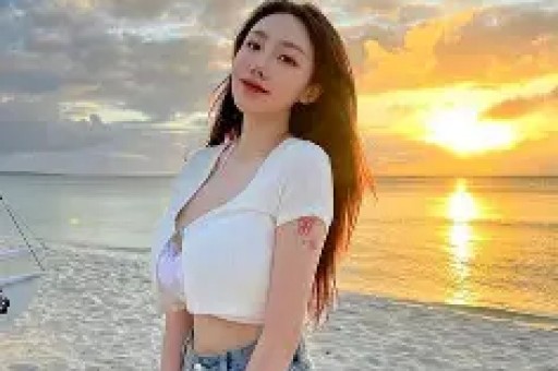知名男星曝港圈潜规则！被男富豪开价1500万包养遭女星睡衣诱惑
